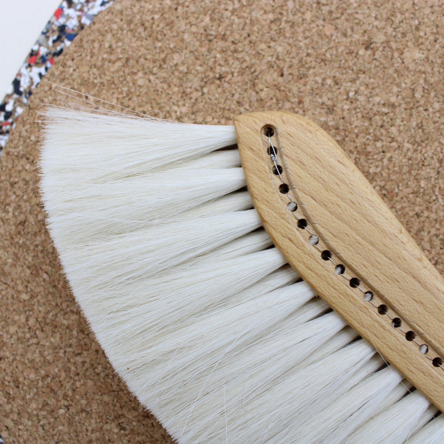 Dust brush