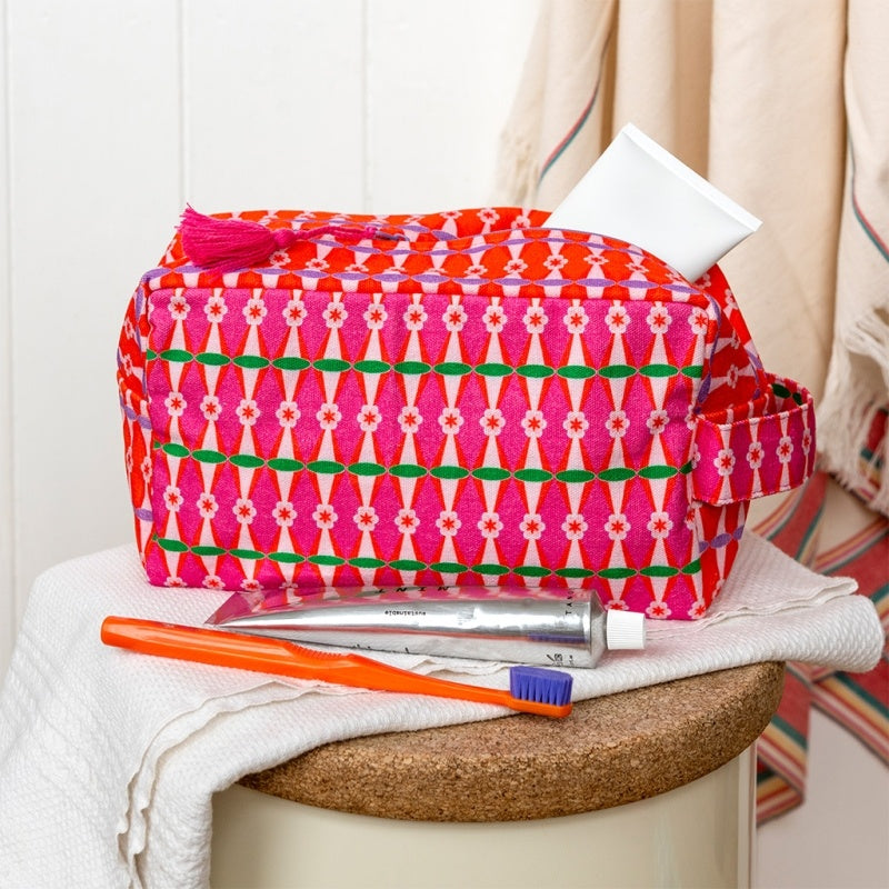 Wash Bag - Geometric flower