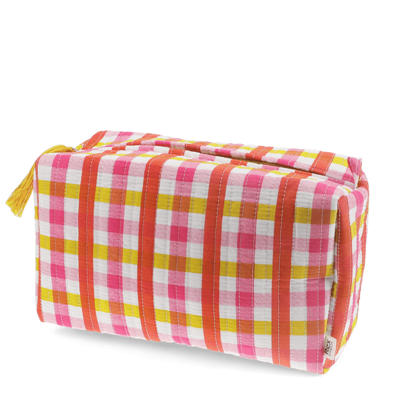 Quilted wash bag - Pink Gingham