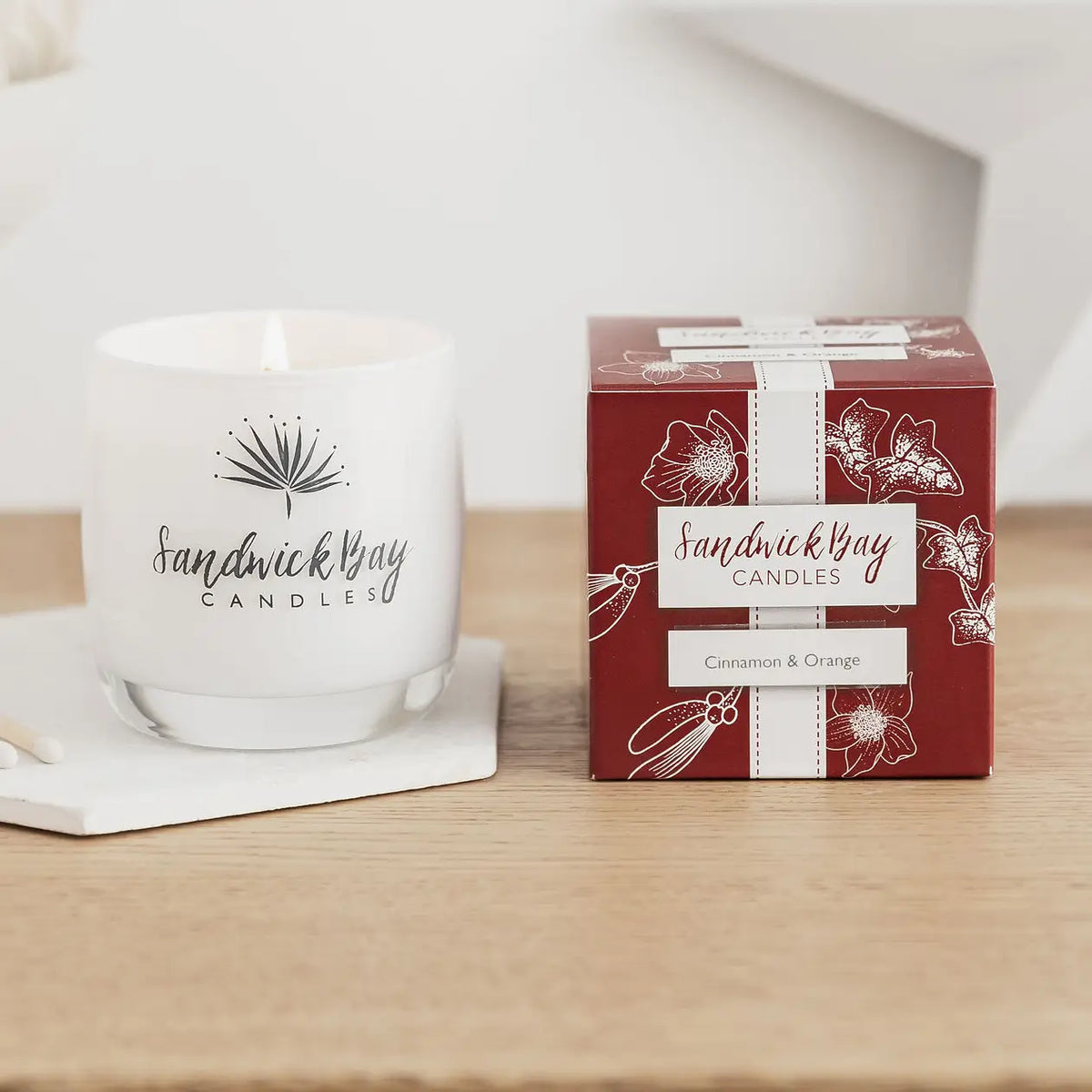 Sandwick Bay White Jar candle - 3 Christmas Scents