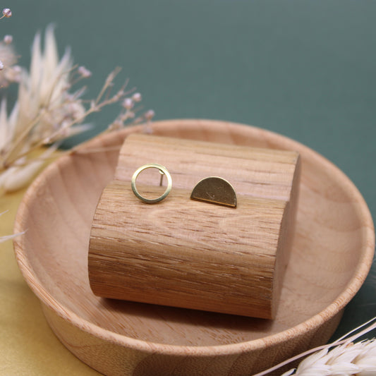 Mismatch Studs - gold semicircle