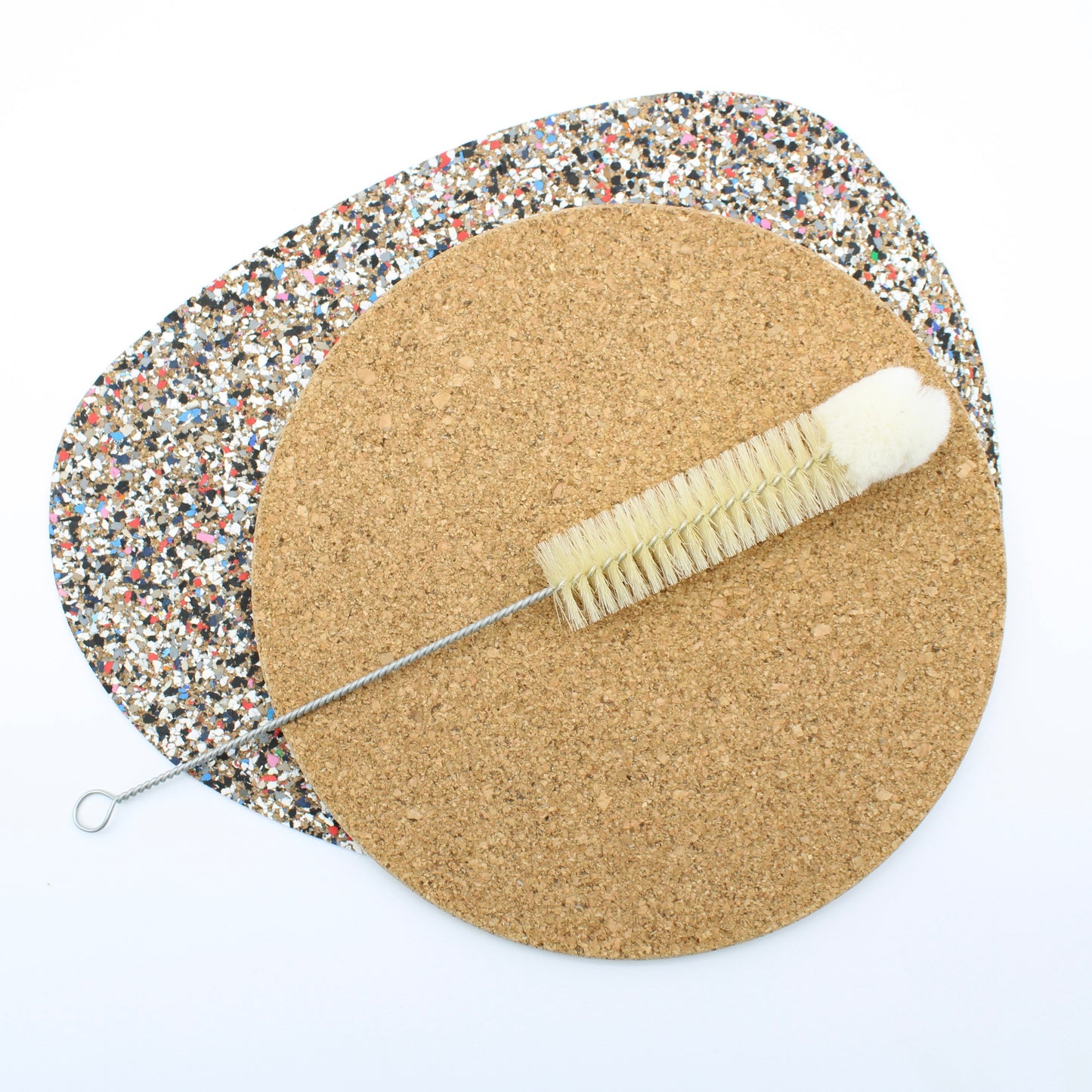 Cleaning brush with wool tip