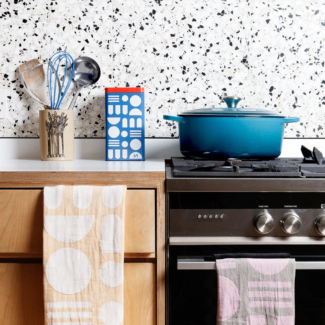 Stack the Dishes Storage Tin - 2 colours