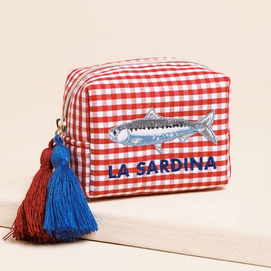Red & White Gingham Fish Pouch