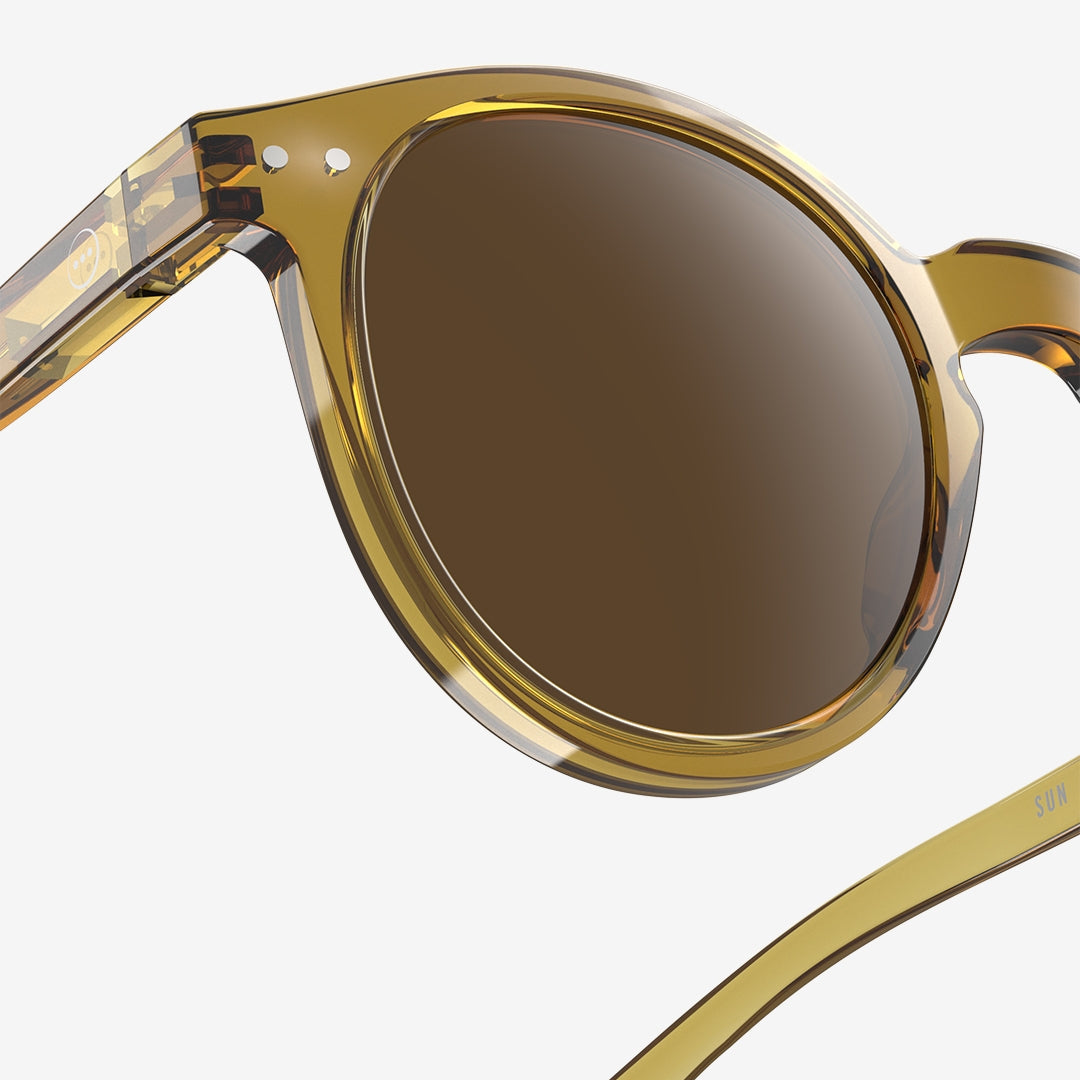#M Golden Green