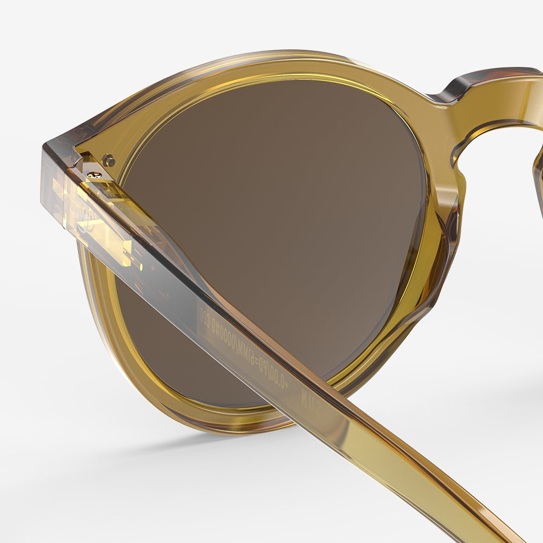 #M Golden Green